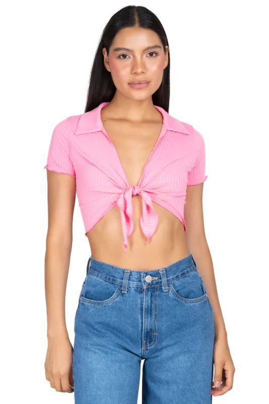 Top acanalado cuello polo nudo sold by Shasa