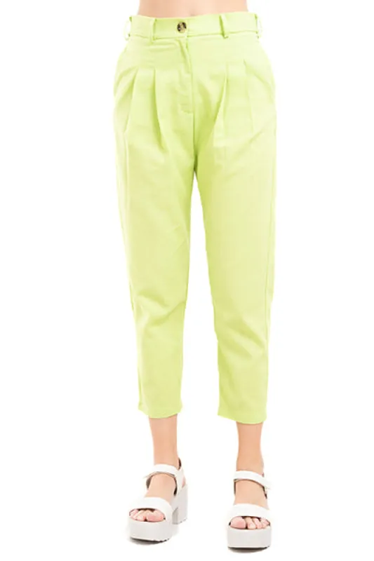 Pantalón monocolor pinzas sold by Shasa