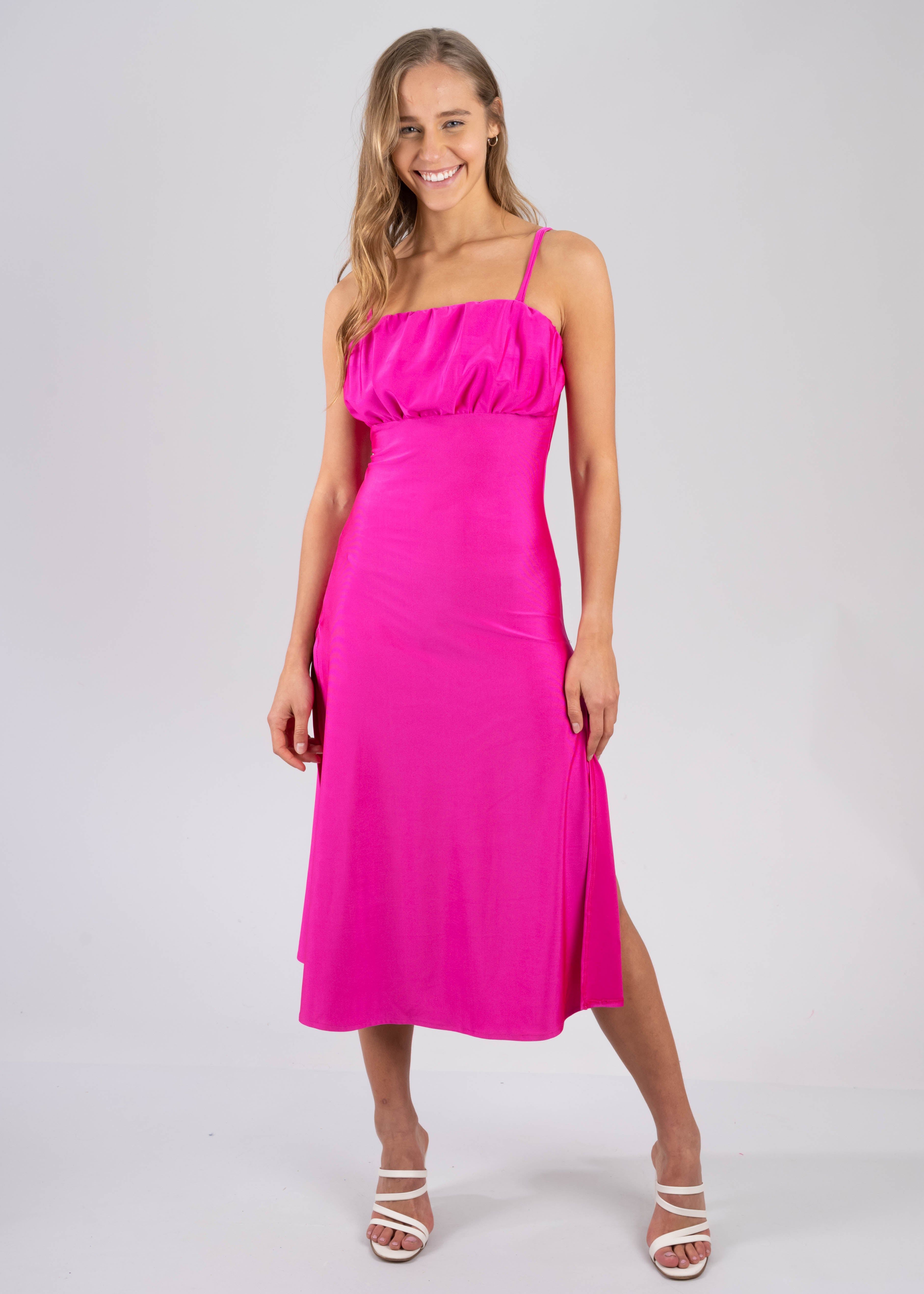 Vestido midi liso tirantes escote plisado sold by Shasa product image thumbnail 2