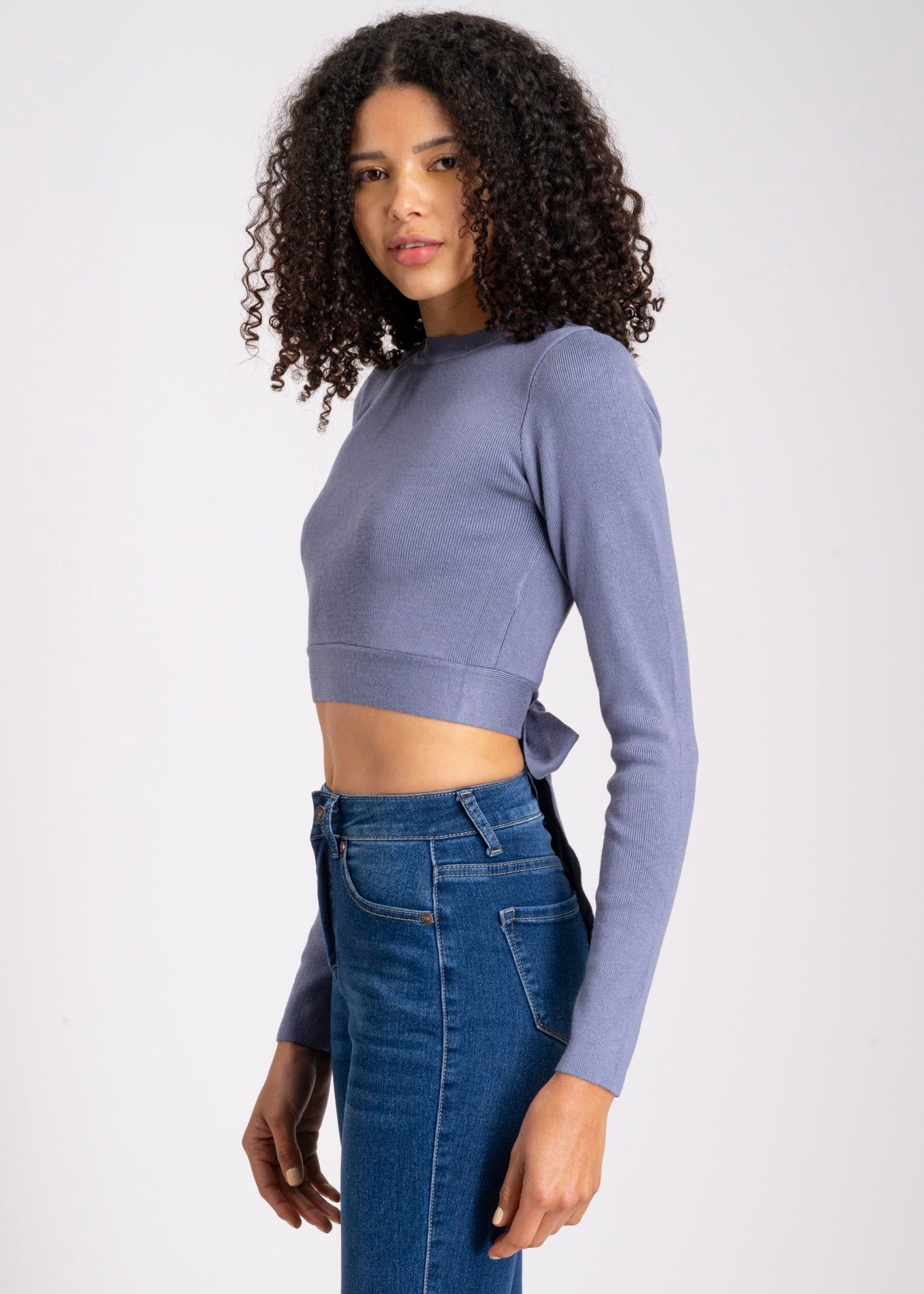 Suéter crop escote espalda detalle cinta sold by Shasa product image thumbnail 2