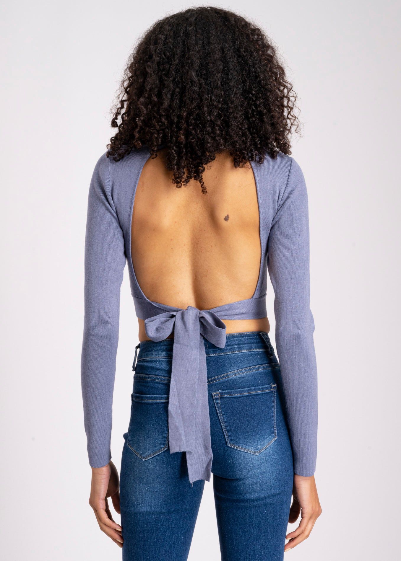 Suéter crop escote espalda detalle cinta sold by Shasa product image thumbnail 4