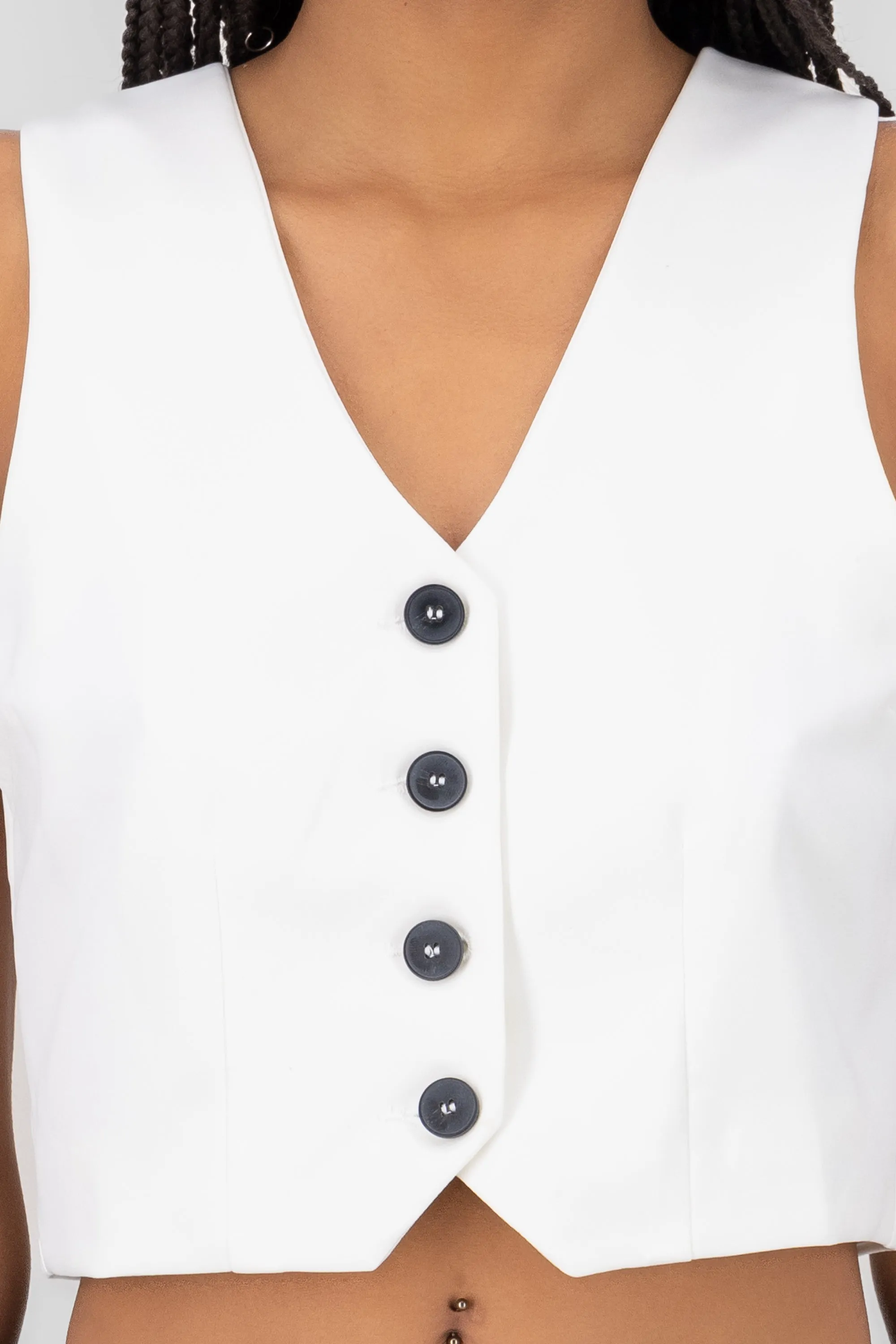 Chaleco corto liso sold by Shasa product image thumbnail 5