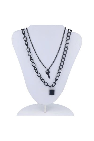 Set 2 Collares Candado Llave sold by Shasa