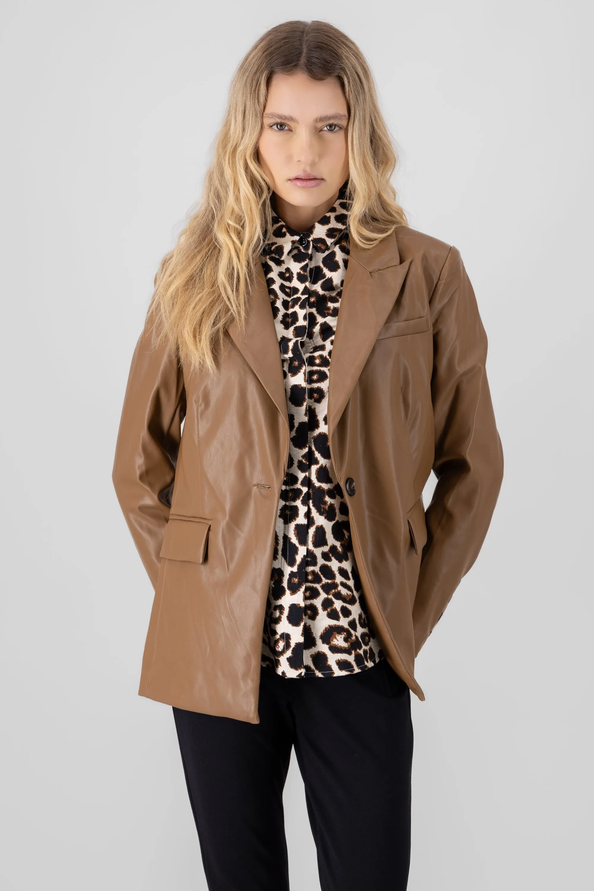 Saco sastreado metalico sold by Shasa product image thumbnail 2