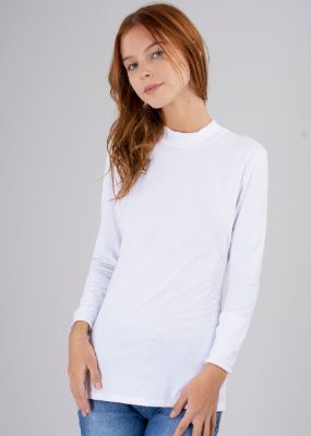 Blusa lisa cuello tortuga sold by Shasa
