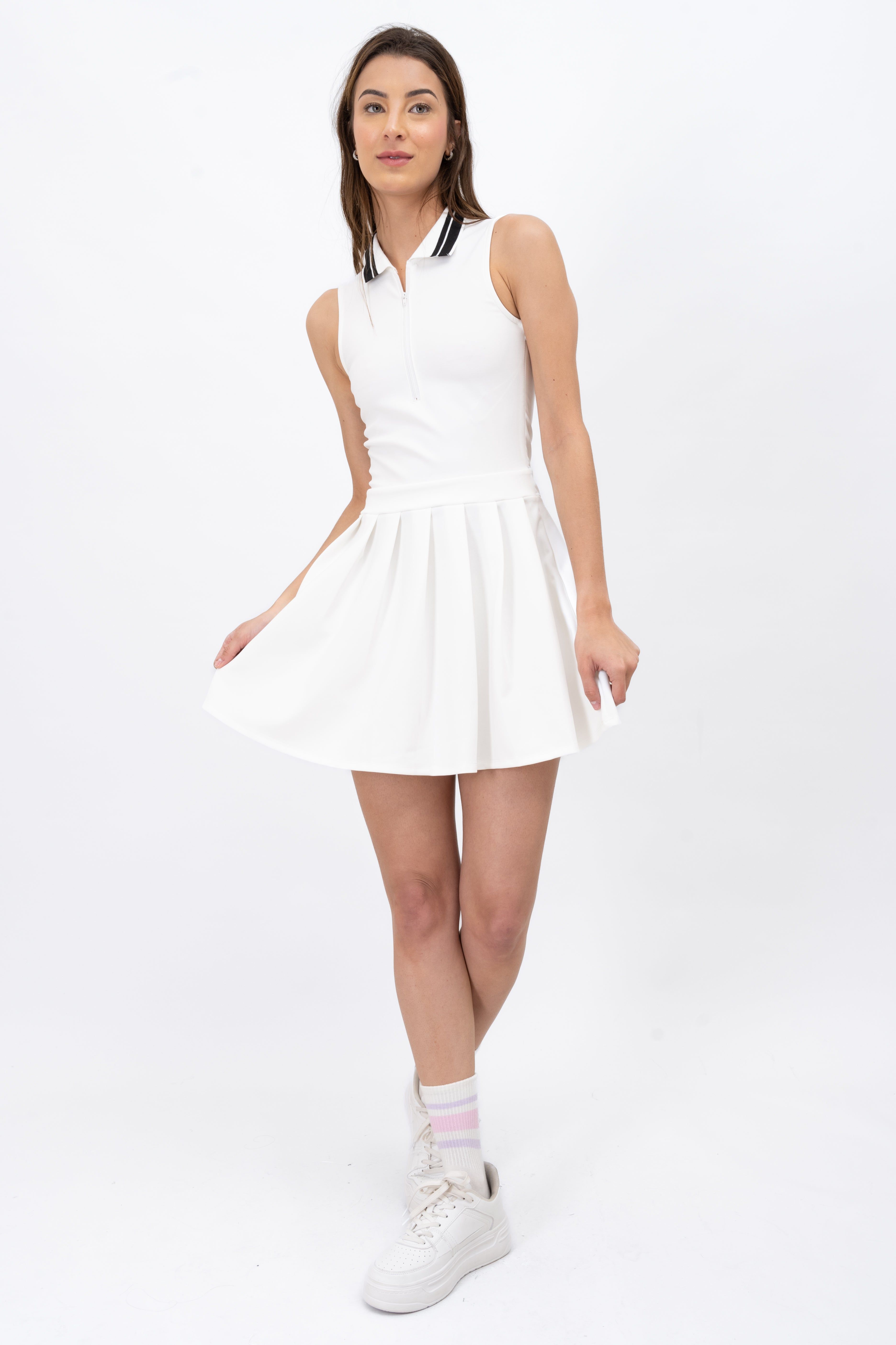 Vestido Cuello Polo Falda Tablas sold by Shasa