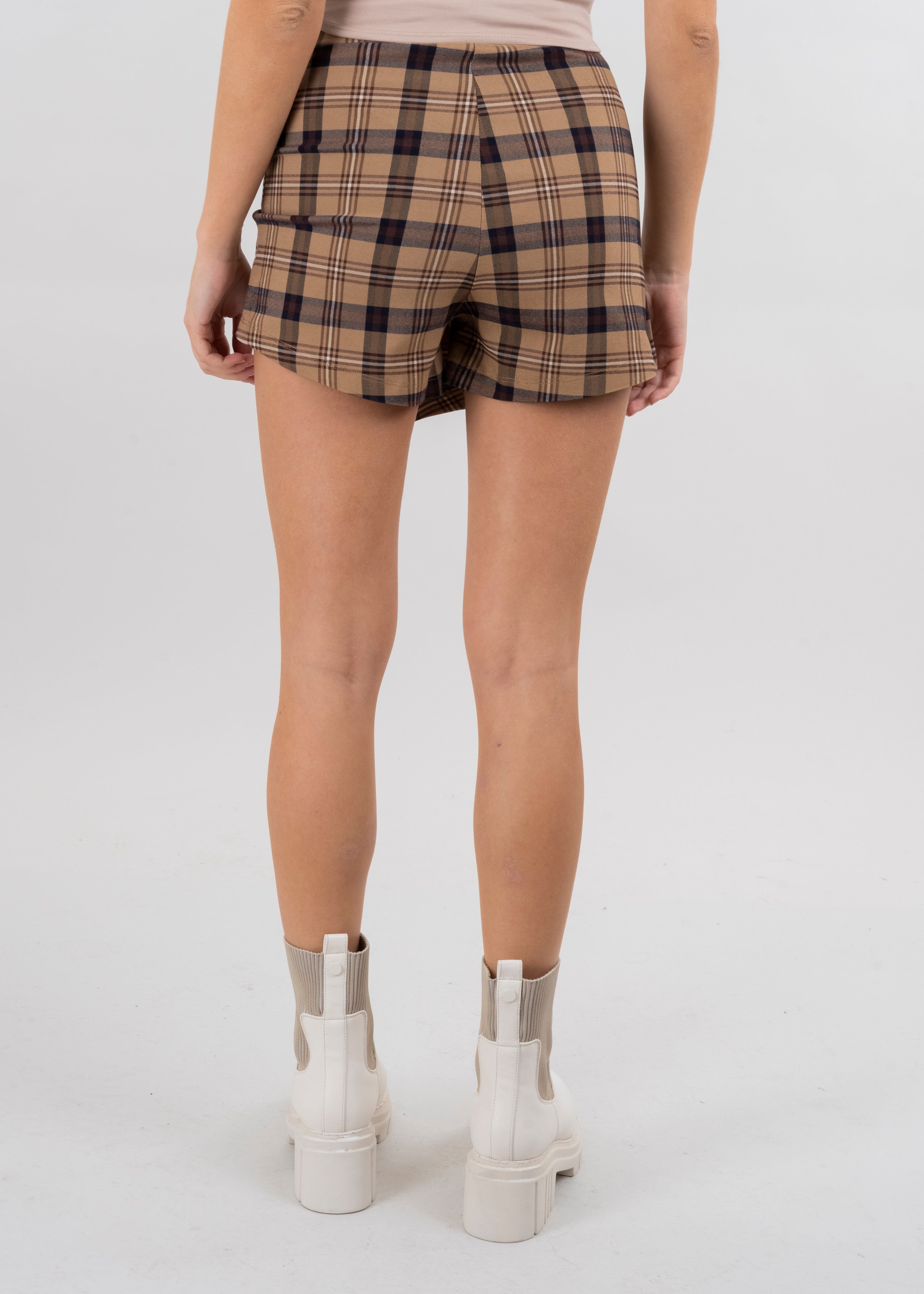 Mini falda detalle cinturon sold by Shasa product image thumbnail 4