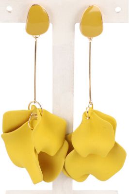 Aretes largos flores sold by Shasa