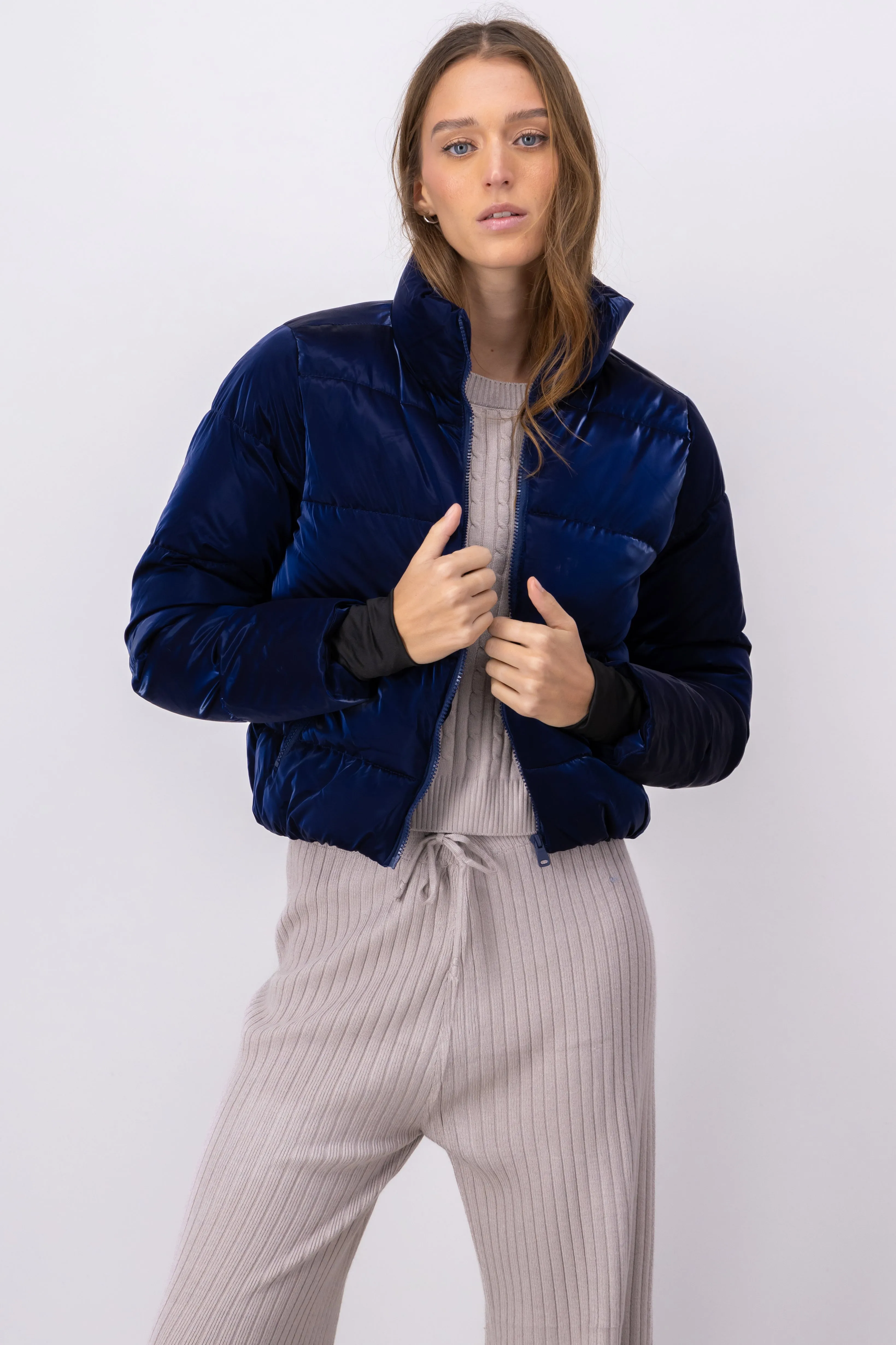 Chamarra capitonada efecto brillo sold by Shasa