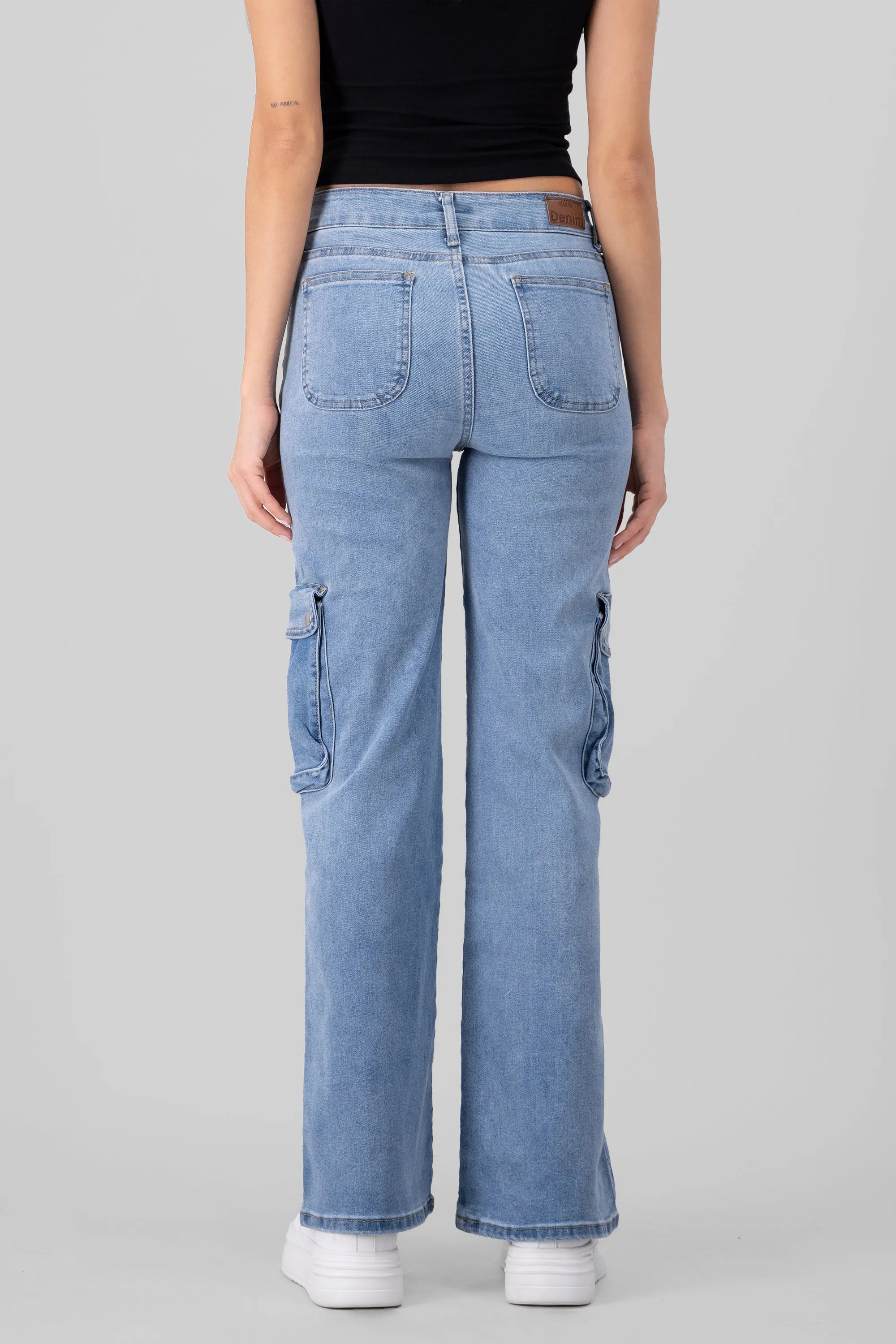 Jeans cargo 2 bolsas con botones sold by Shasa product image thumbnail 4