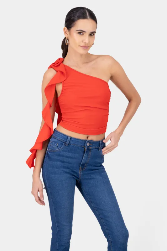Top drapeado detalle flor sold by Shasa