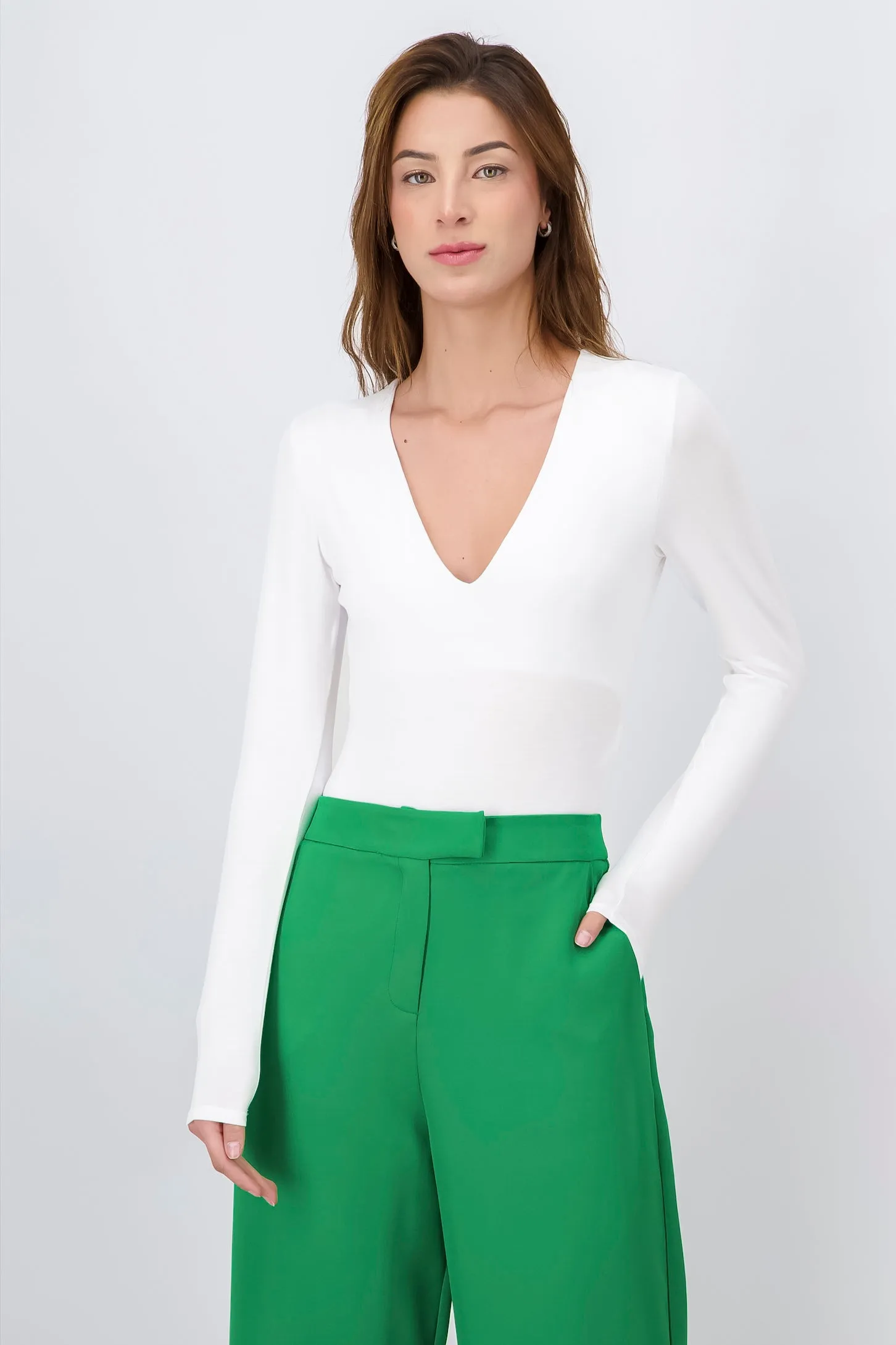 Bodysuit escote v manga larga sold by Shasa