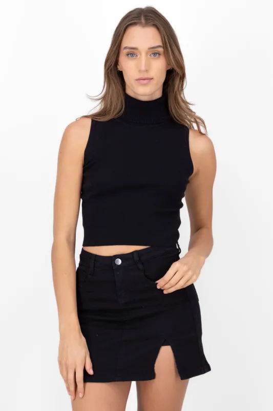 Top tejido cuello alto sin mangas sold by Shasa