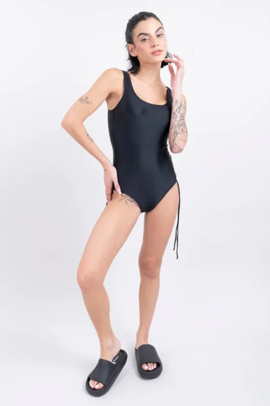 Traje de baño cintas sold by Shasa
