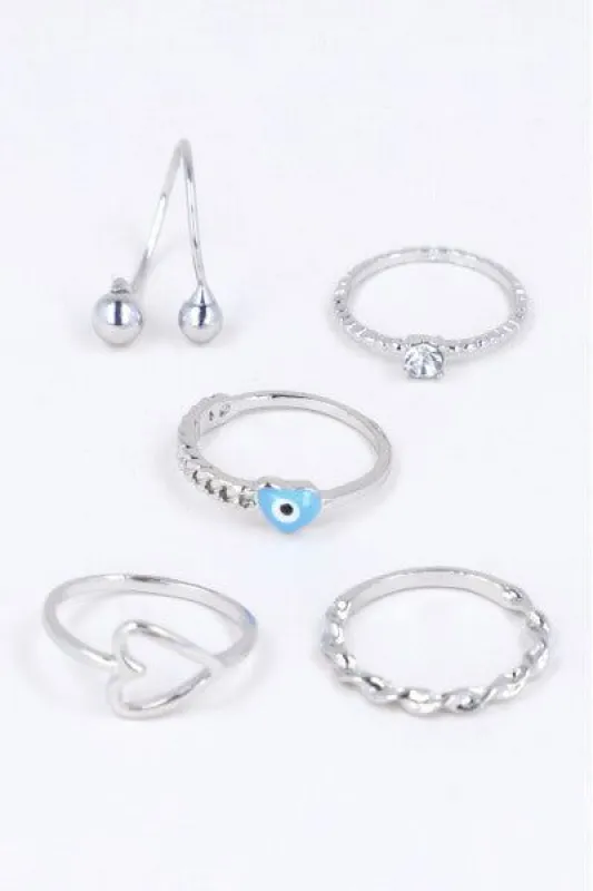 Set 5 anillos brillos sold by Shasa