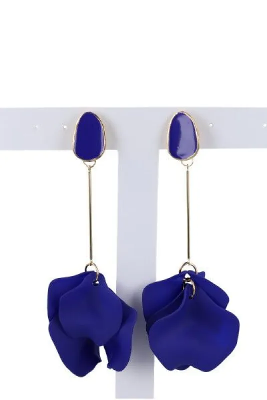 Aretes Largos Pétalos sold by Shasa