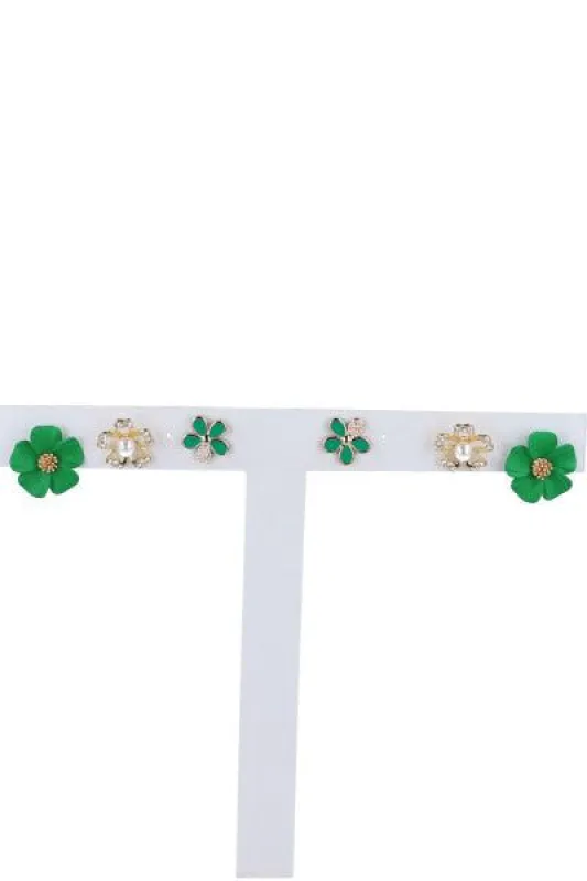 Set 3 pares aretes flores sold by Shasa