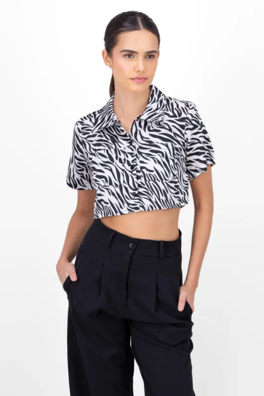 Camisa crop animal print sold by Shasa