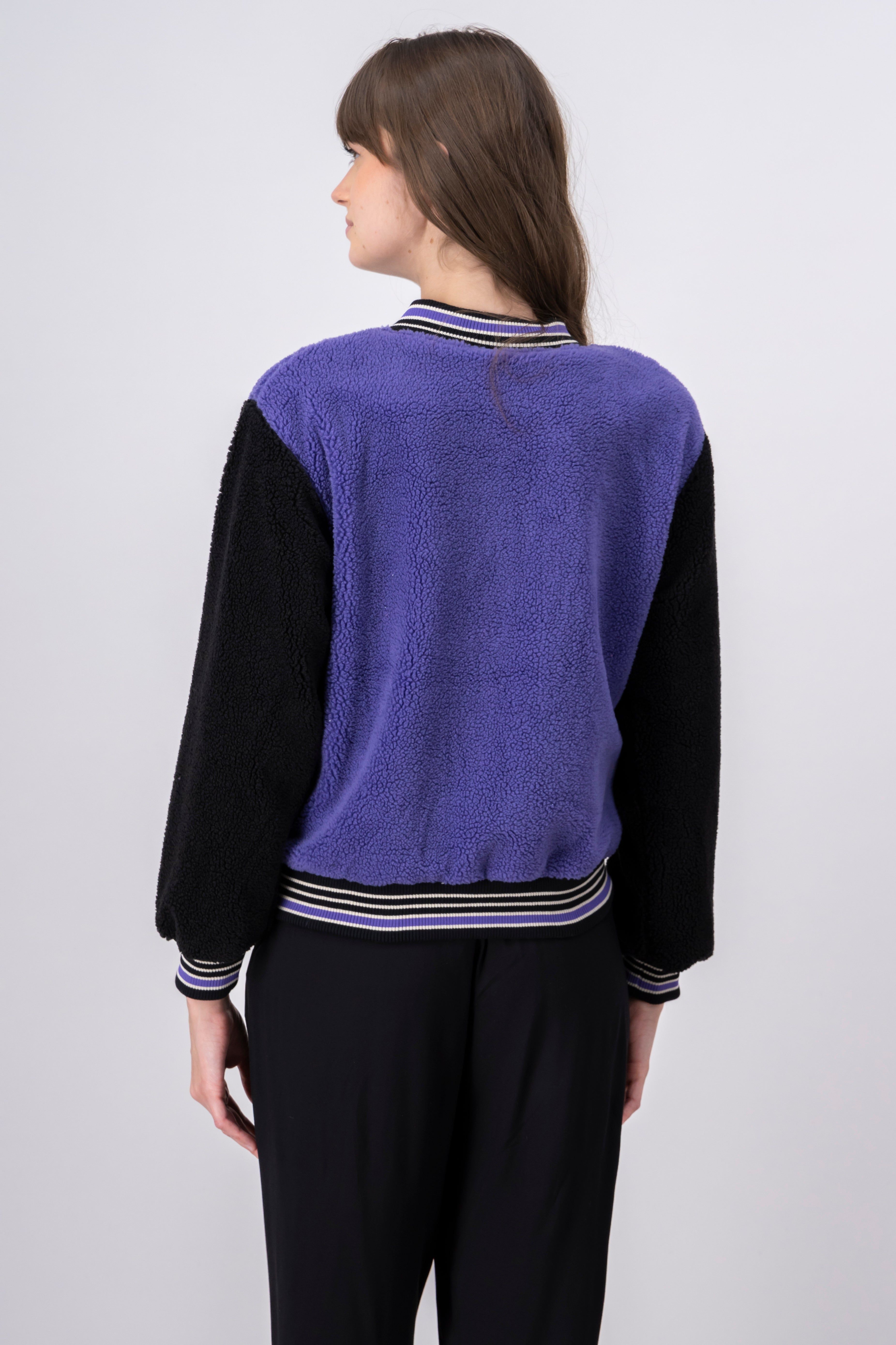 Chamarra bomber peluche parche sold by Shasa product image thumbnail 4