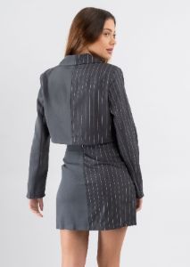 Blazer crop contraste estampado rayas sold by Shasa