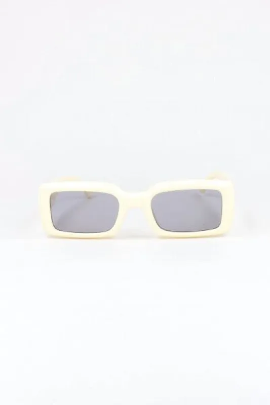 Lentes rectángulo armazon grueso sold by Shasa