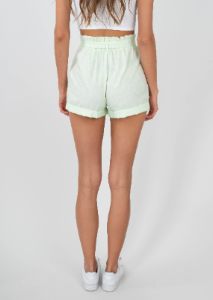 Short pierna amplia cinta delantera sold by Shasa
