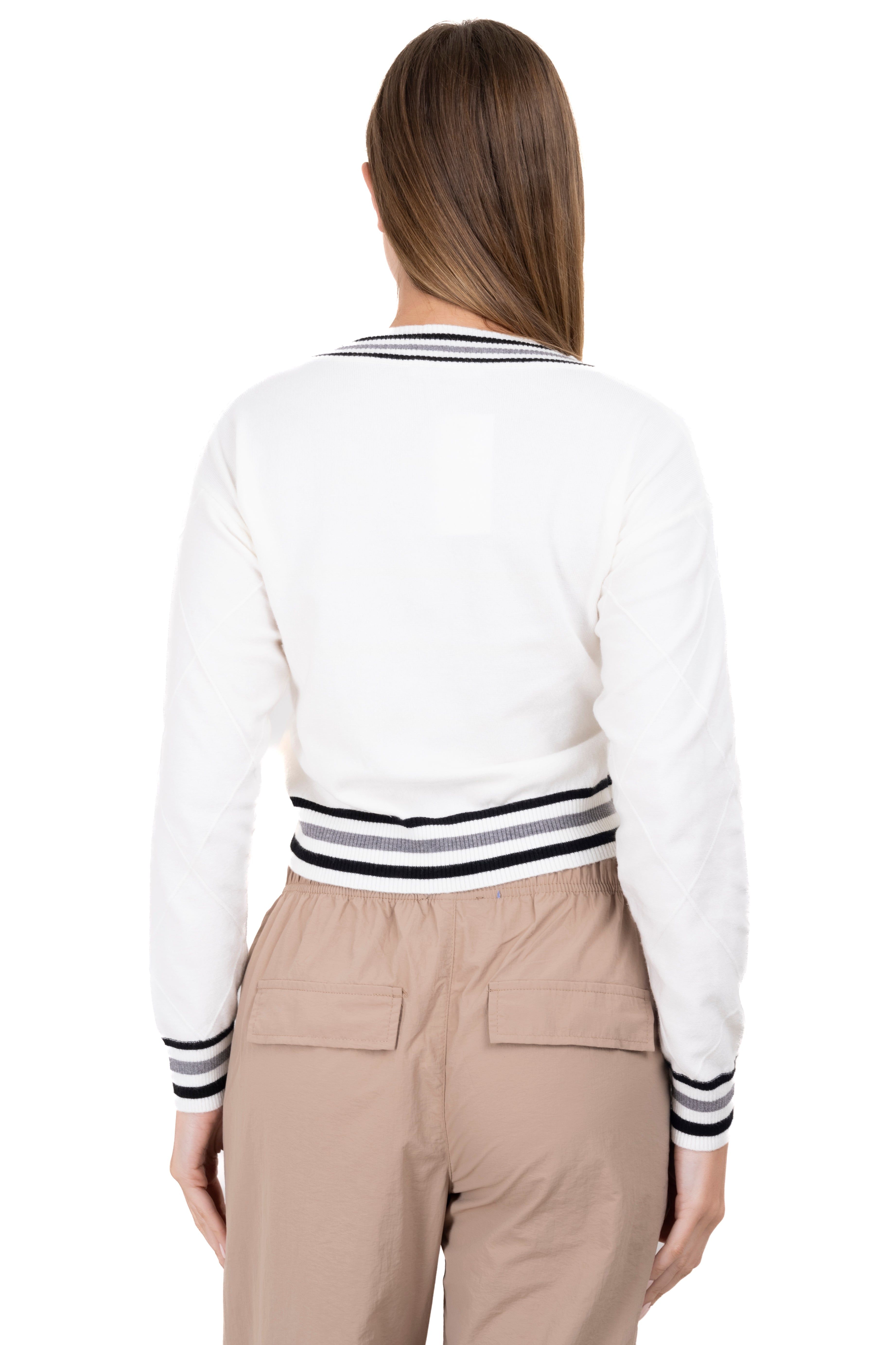 Suéter tejido parche sold by Shasa product image thumbnail 4