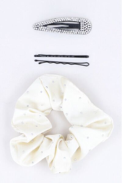 Set 4 accesorios cabello scrunchie sold by Shasa