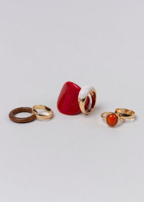 Set 6 anillos acrílico metálico sold by Shasa