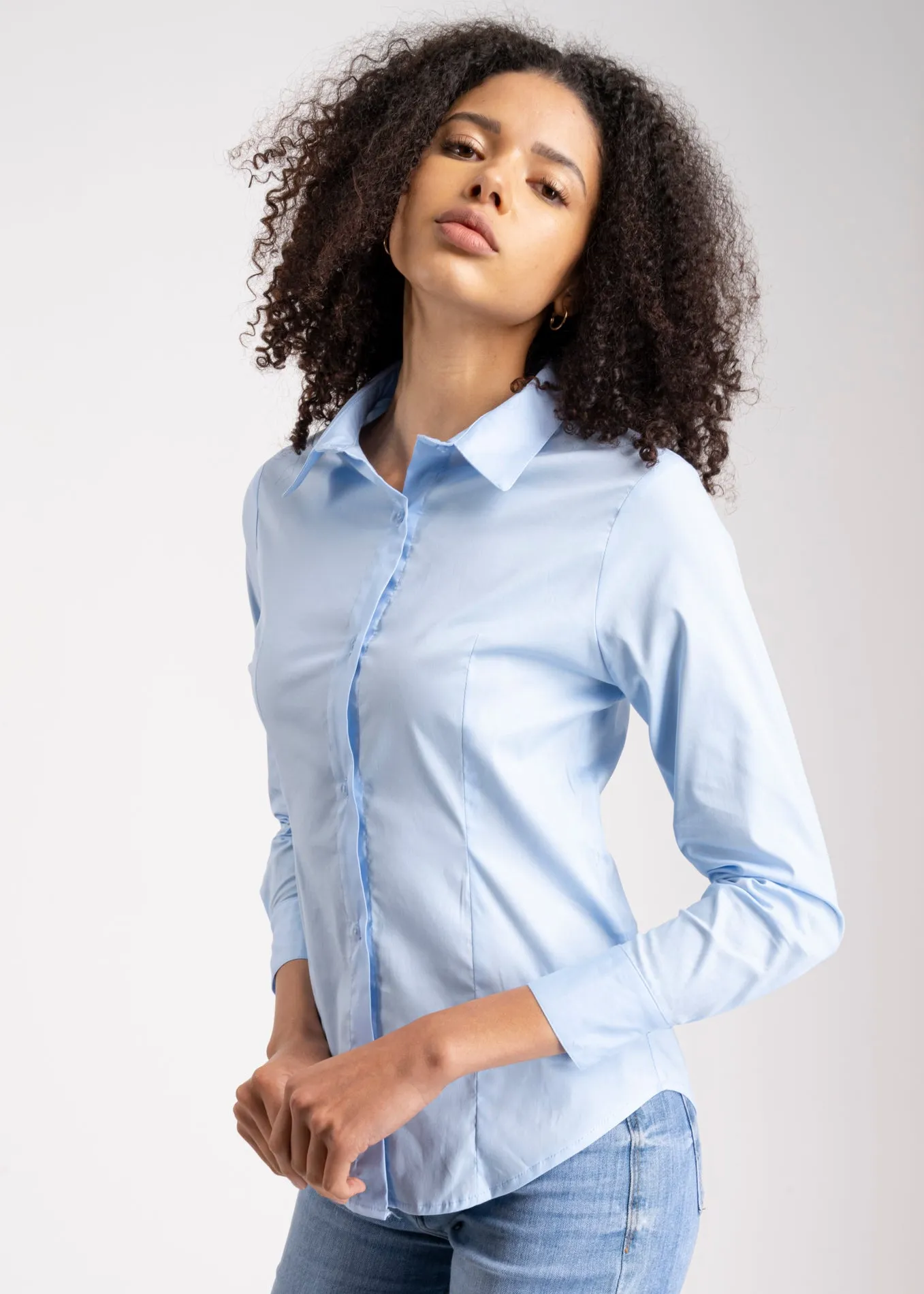 Camisa manga larga pinzas sold by Shasa