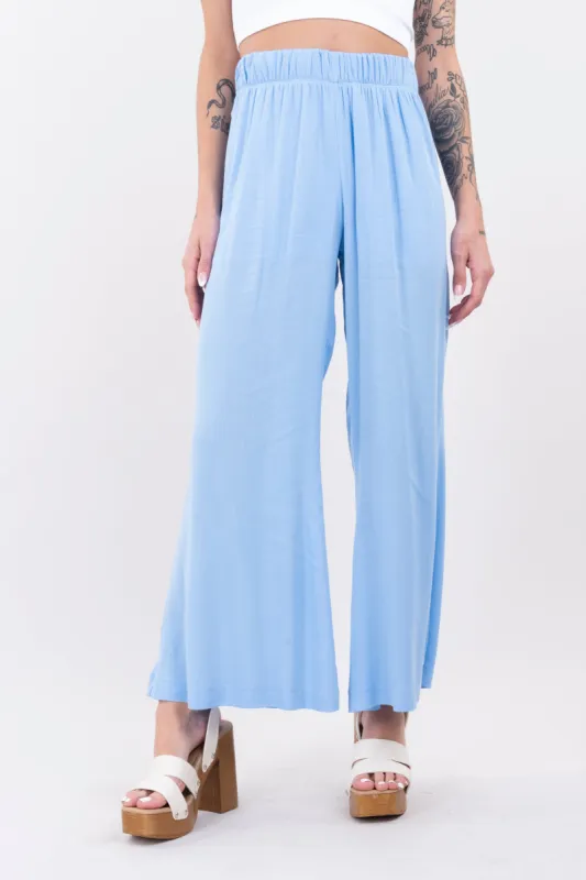 Pantalón amplio liso recto sold by Shasa