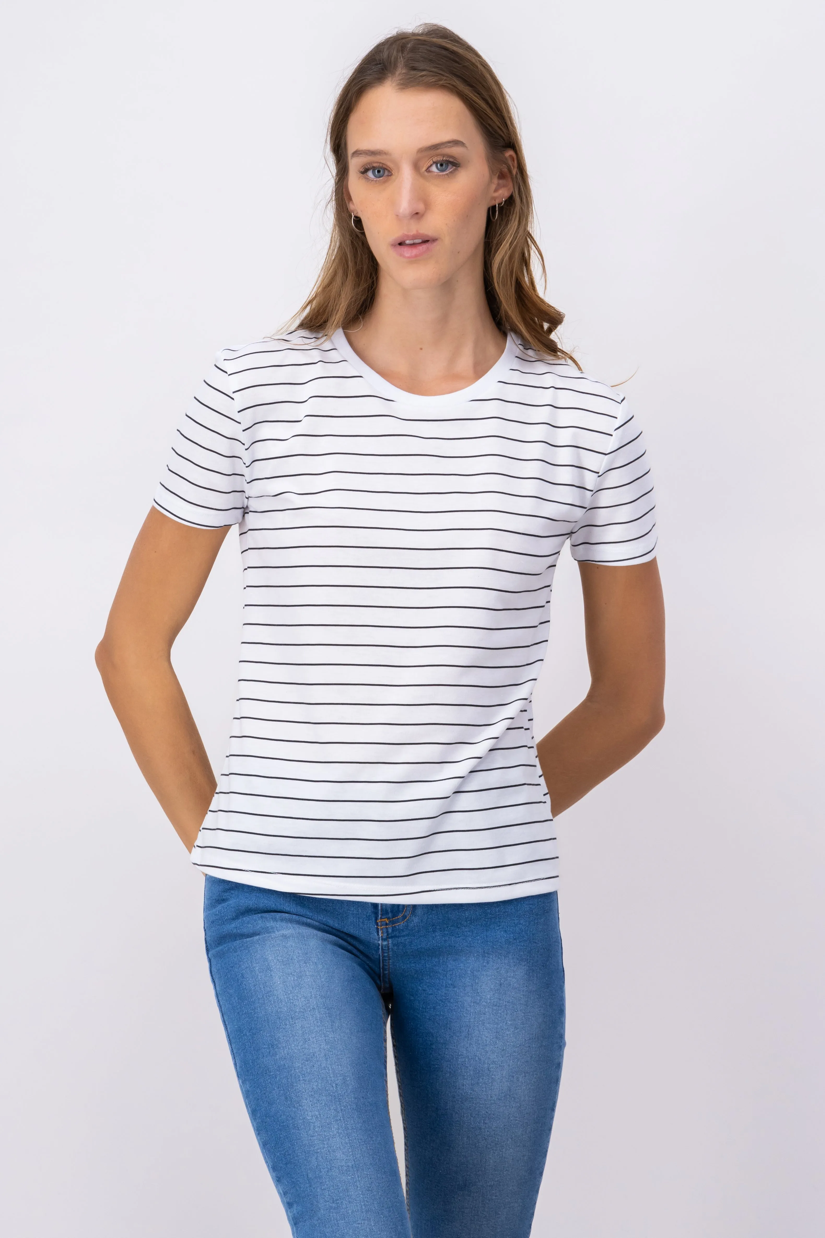 Playera manga corta líneas sold by Shasa