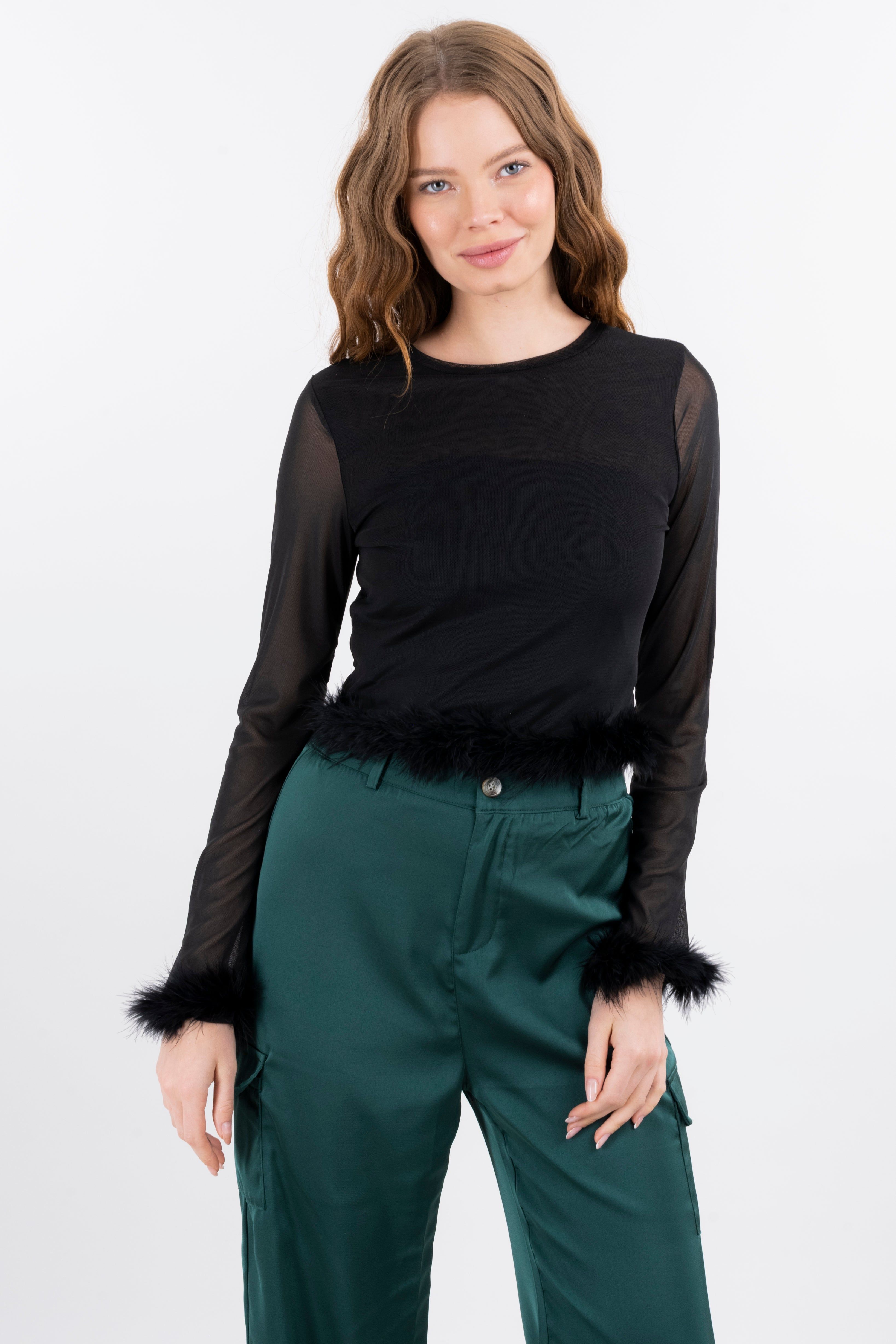 Top mesh manga larga plumas sold by Shasa product image thumbnail 2