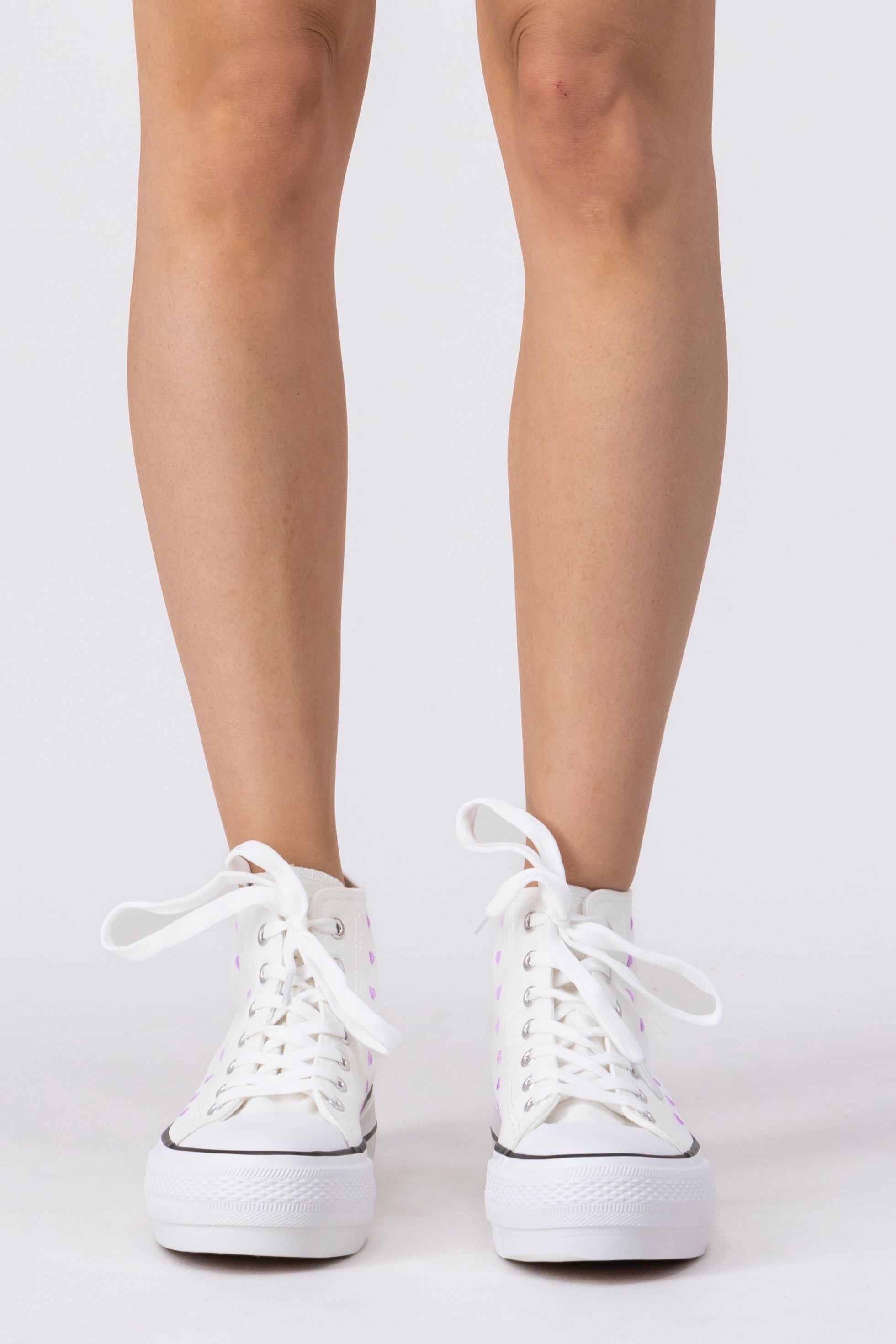 Tenis Canva Altos Corazones sold by Shasa product image thumbnail 2