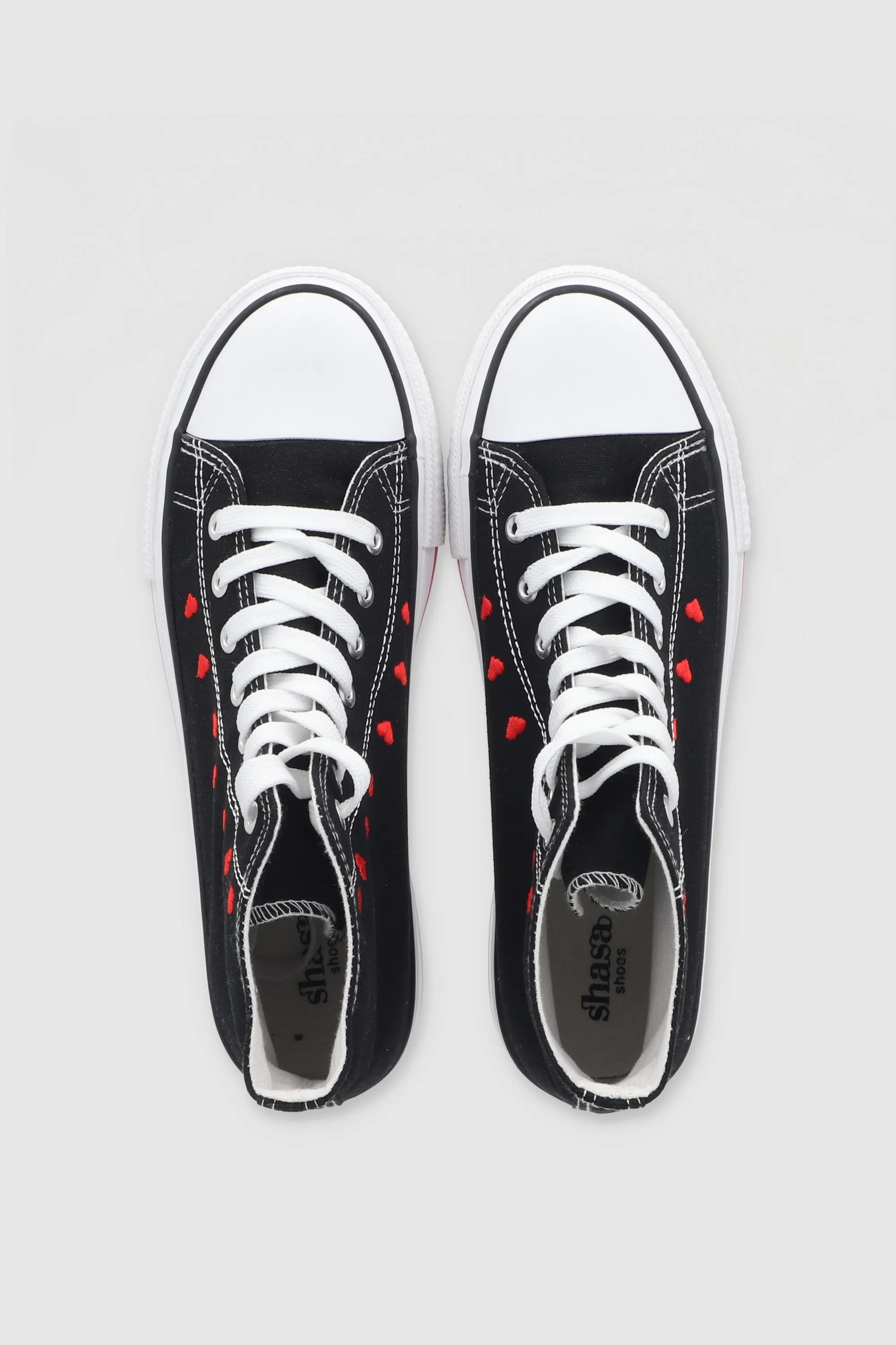 Tenis canva altos corazones sold by Shasa product image thumbnail 3
