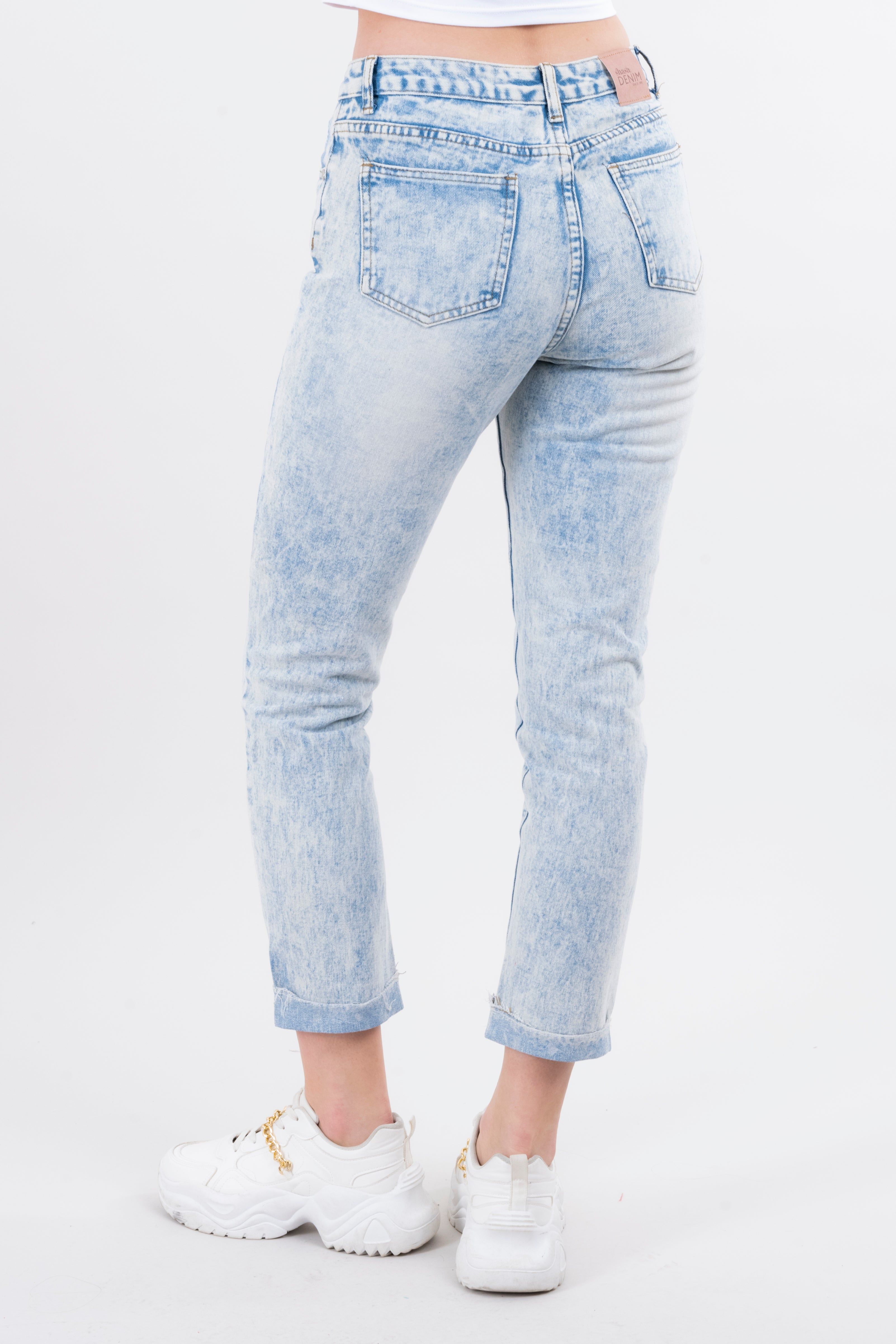 Mom jeans cintura alta bordado margaritas sold by Shasa product image thumbnail 4