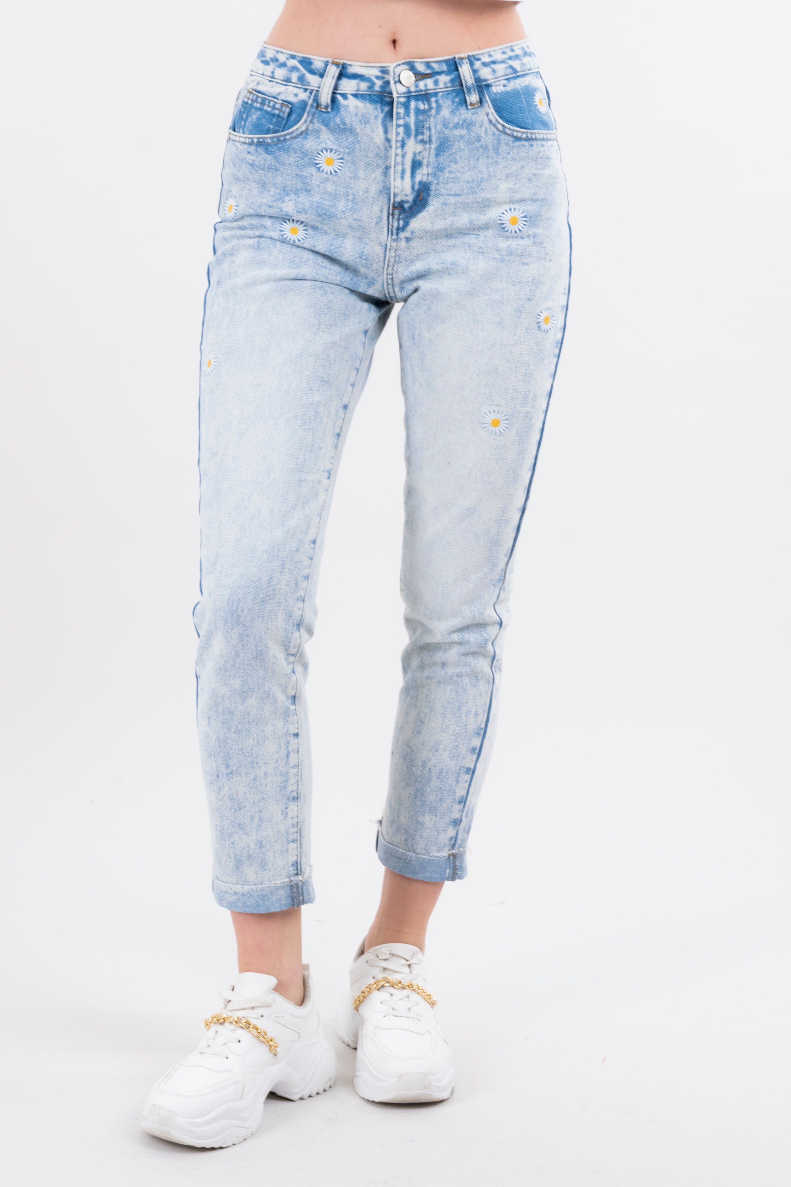 Mom jeans cintura alta bordado margaritas sold by Shasa product image thumbnail 2