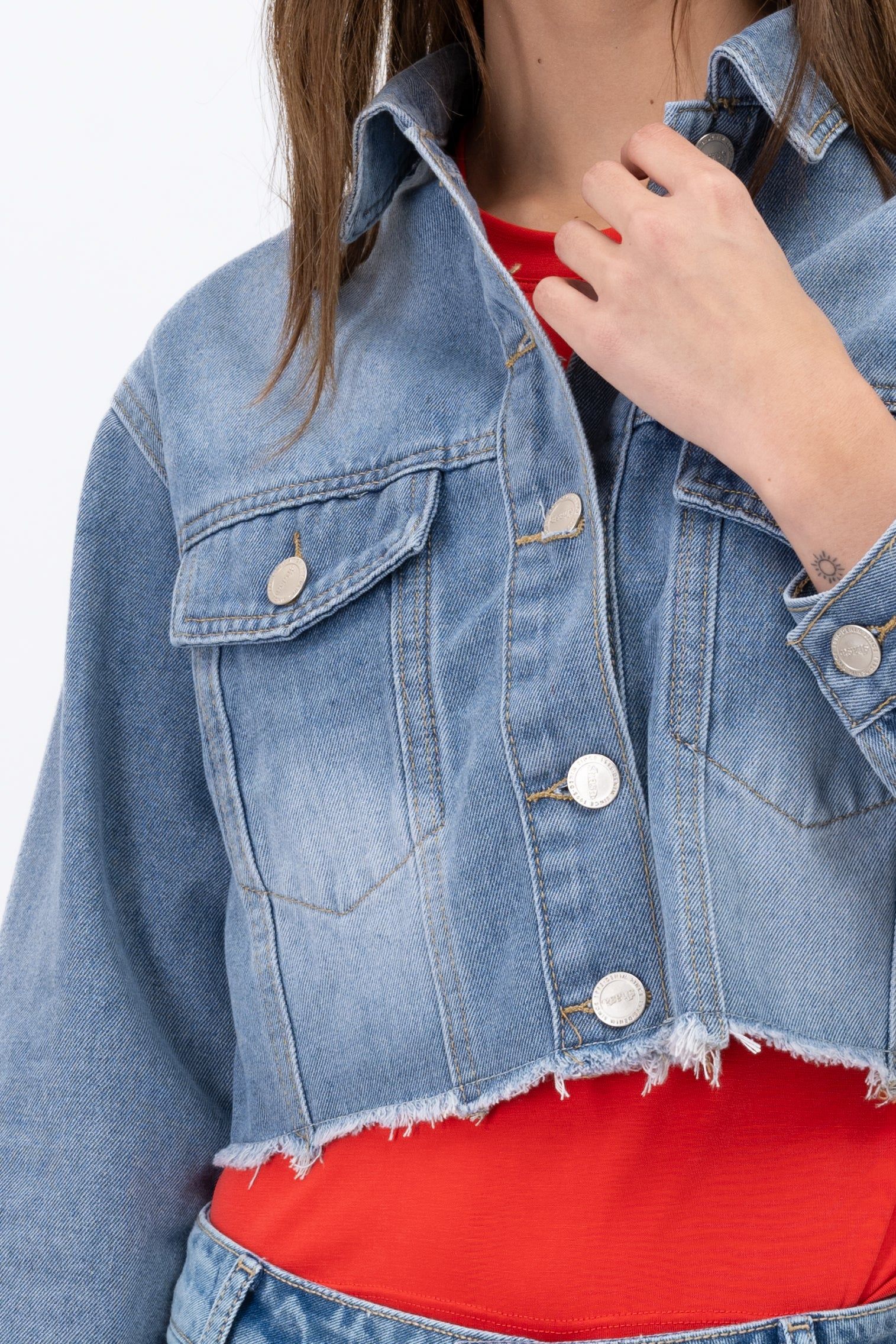 Chamarra Denim Crop sold by Shasa product image thumbnail 5