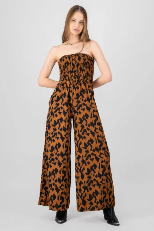 Jumpsuit animal print sold by Shasa