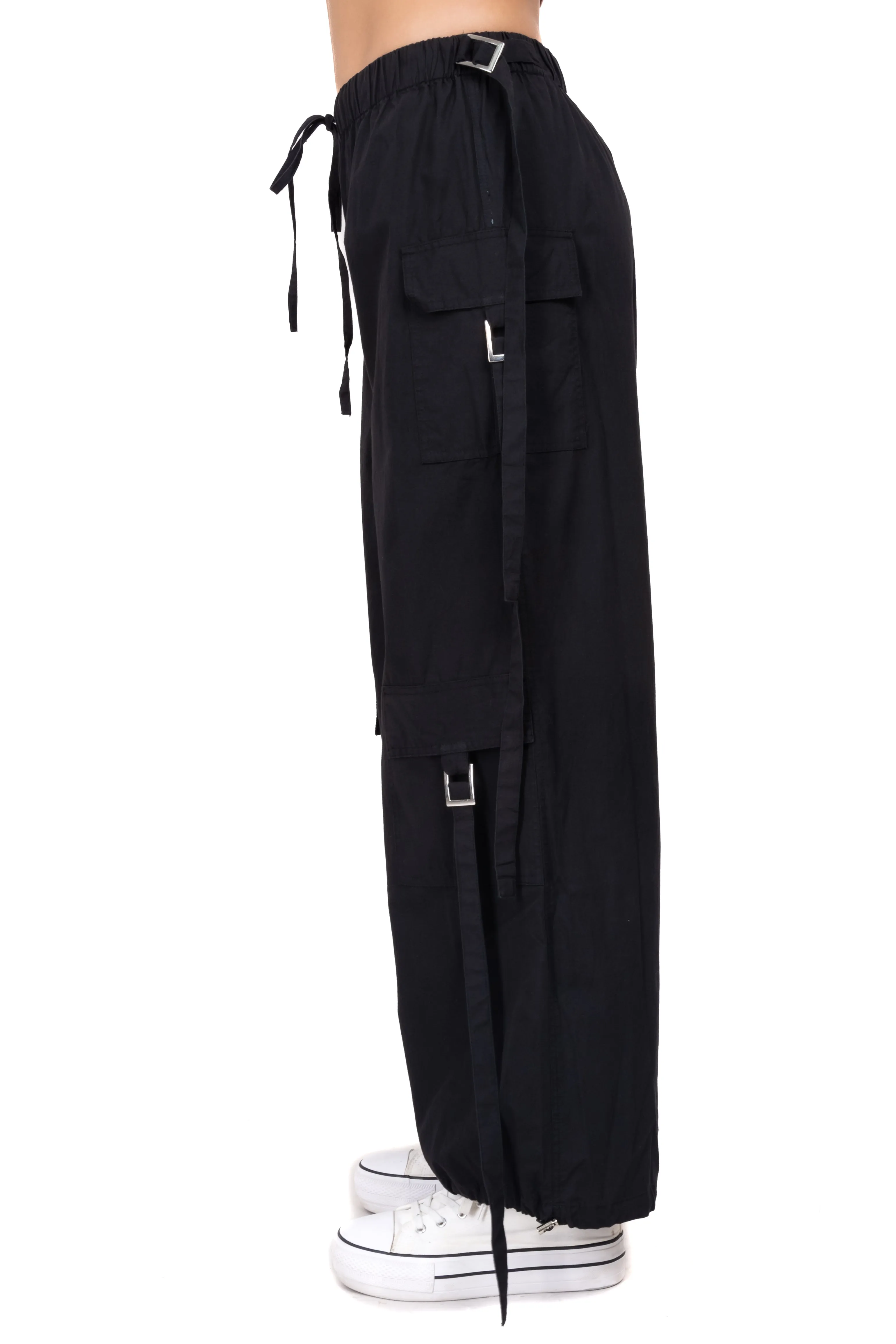 Pantalón parachute bolsos cargo sold by Shasa product image thumbnail 3