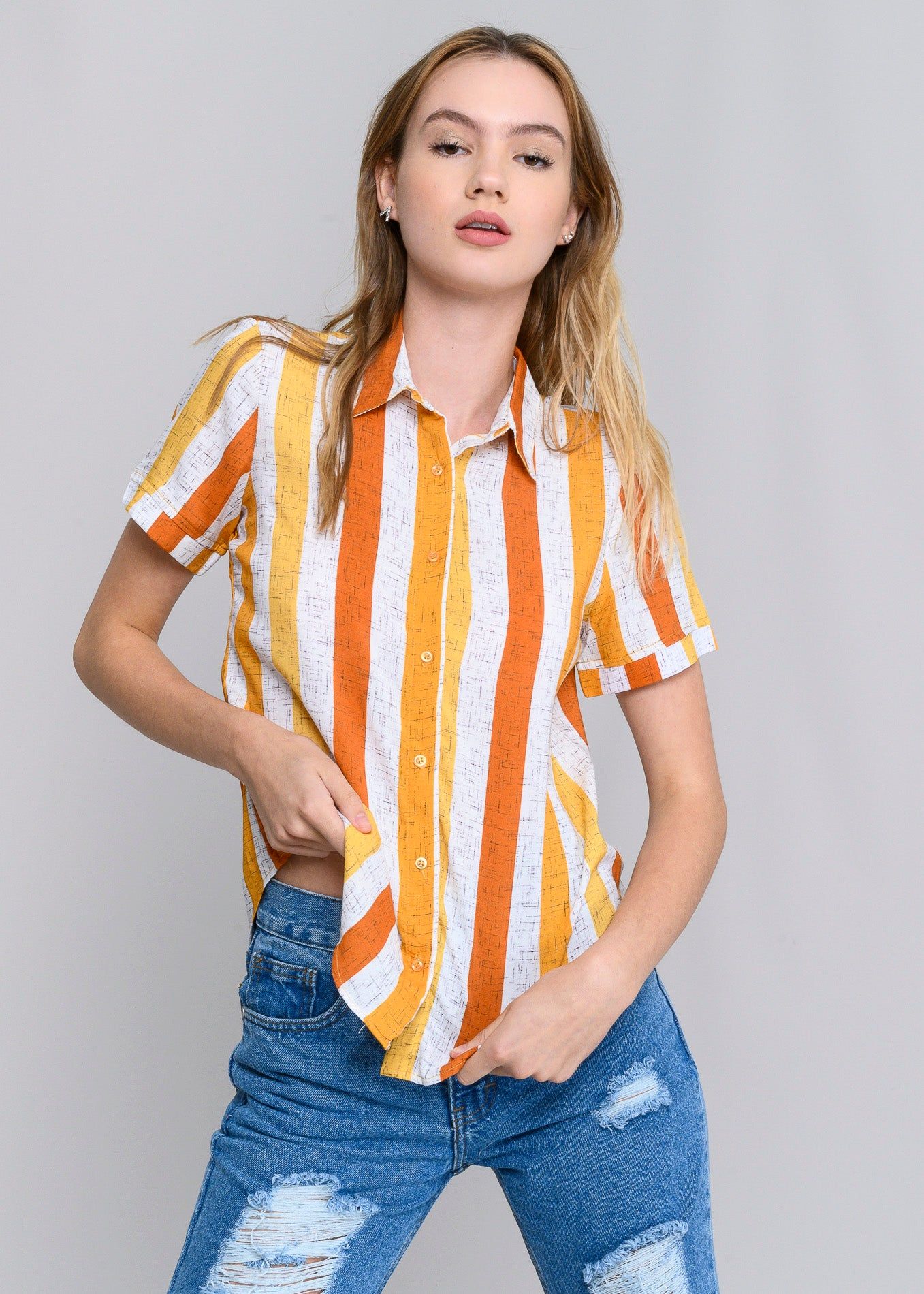 Camisa Manga Corta Rayada sold by Shasa