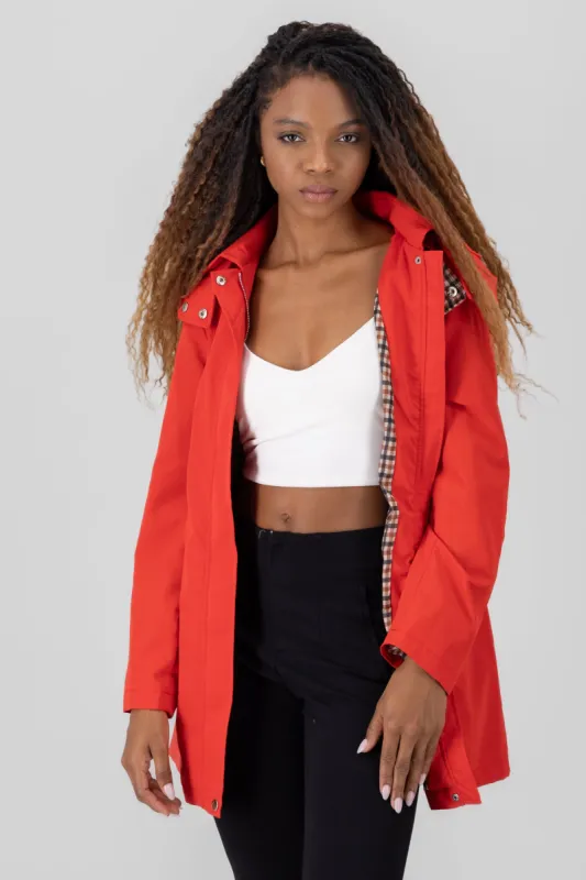 Gabardina cierre cinturon sold by Shasa