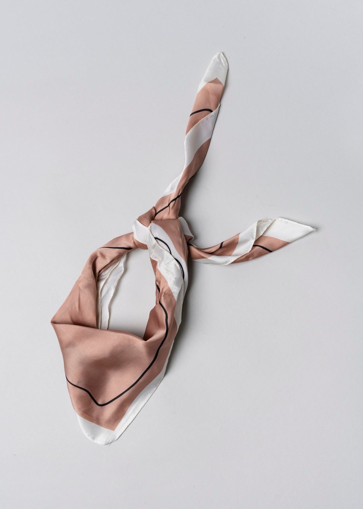 Pañuelo rostro abstracto sold by Shasa product image thumbnail 5