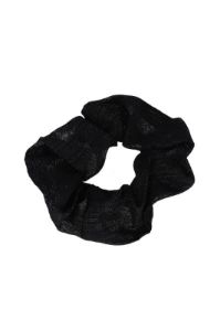 Scrunchie flores velvet sold by Shasa