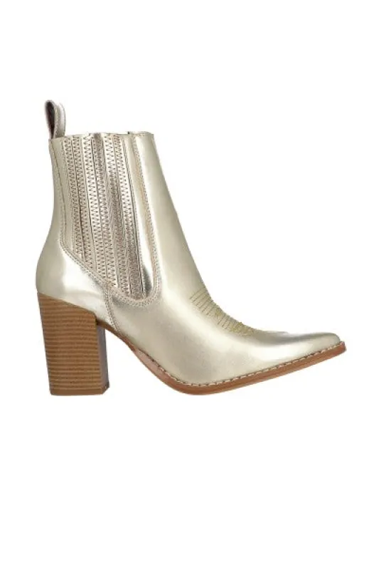 Botín vaquero cortes costuras sold by Shasa