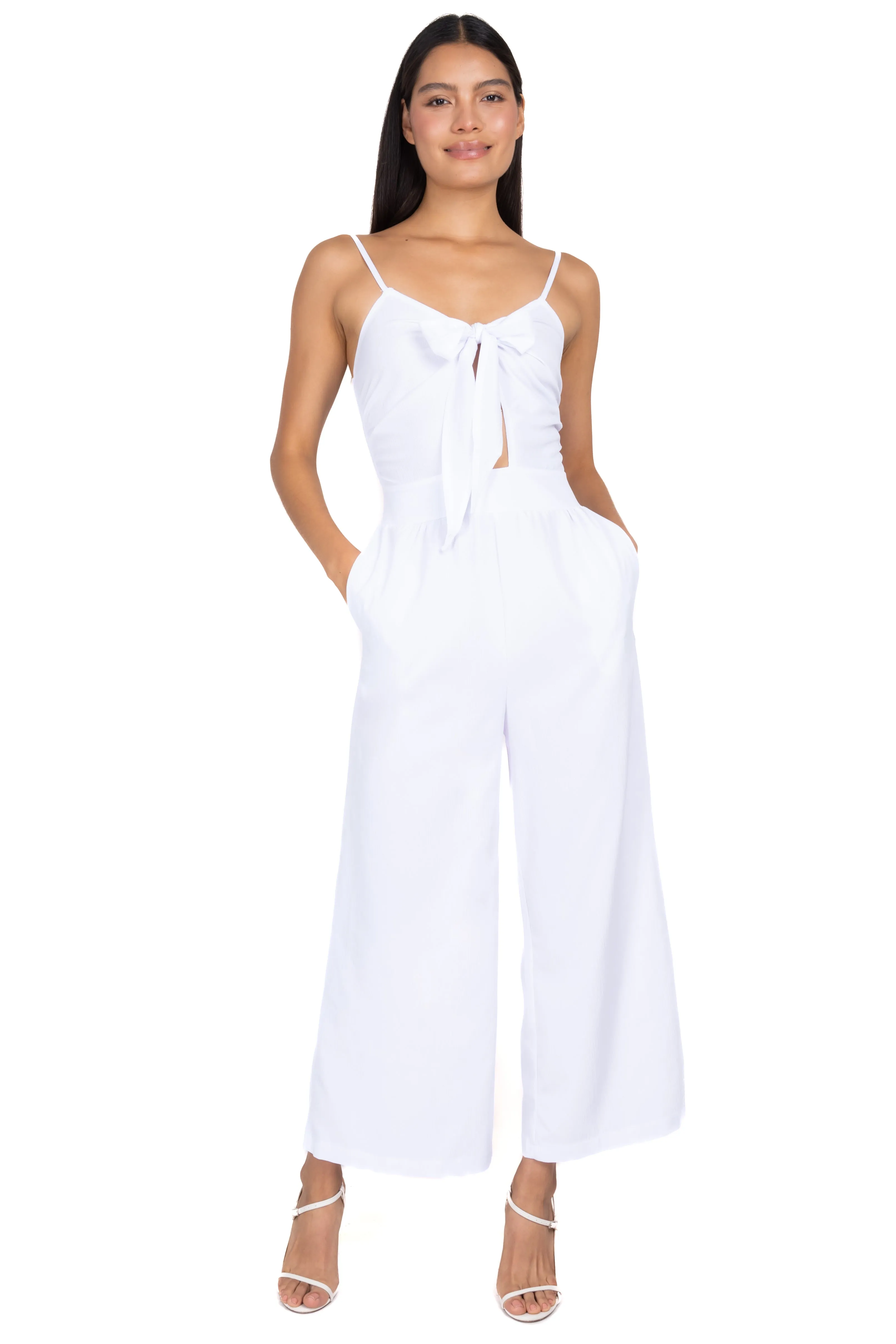 Jumpsuit tirantes abertura moño sold by Shasa