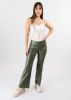 Pantalón flare efecto piel sold by Shasa