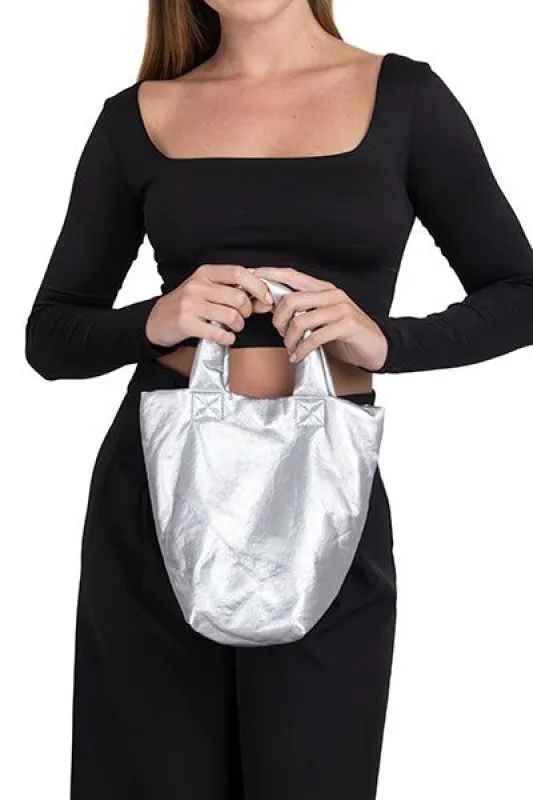 Bolsa tote metalizada sold by Shasa
