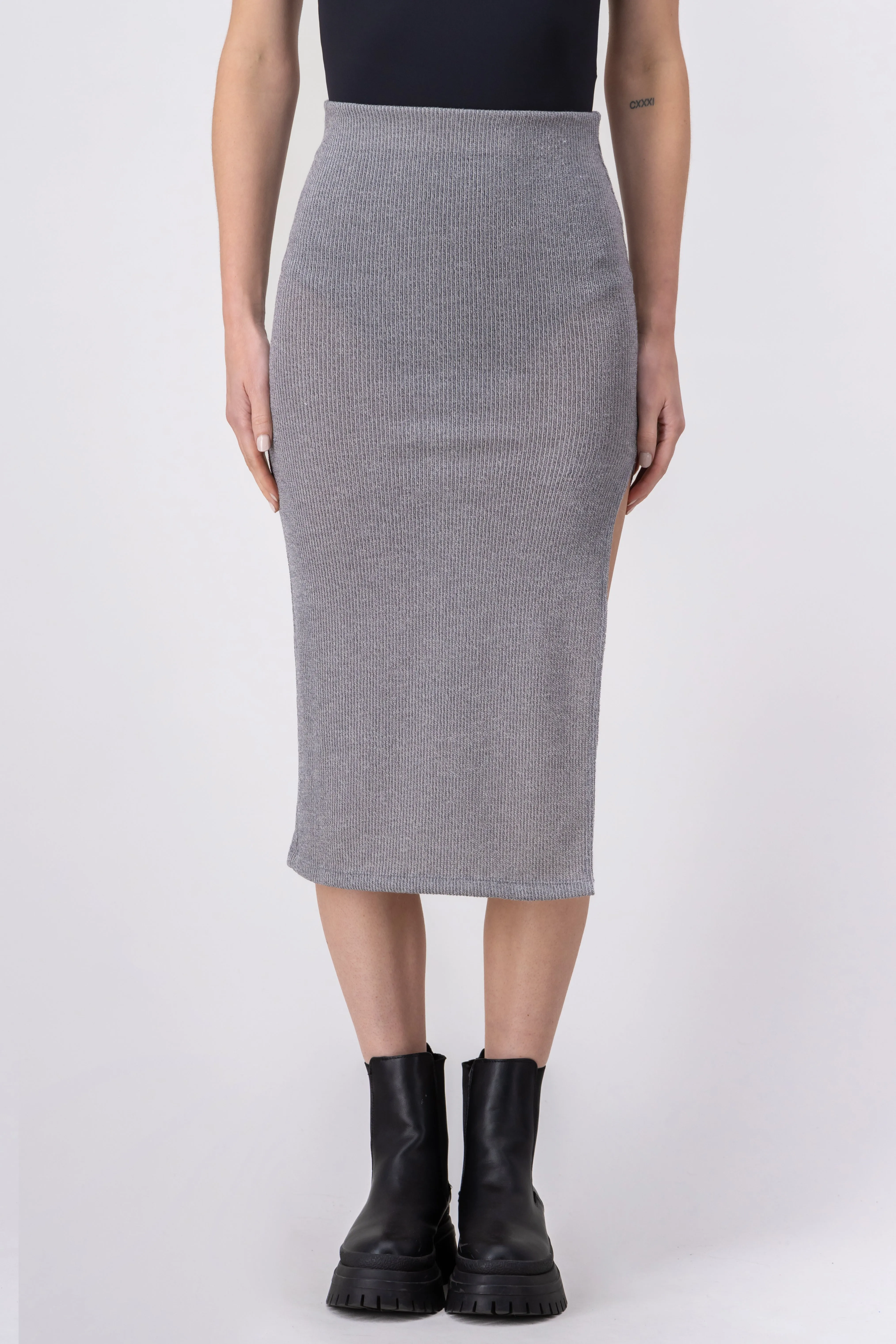 Falda midi tubo abertura sold by Shasa product image thumbnail 2