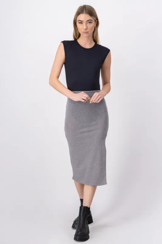 Falda midi tubo abertura sold by Shasa